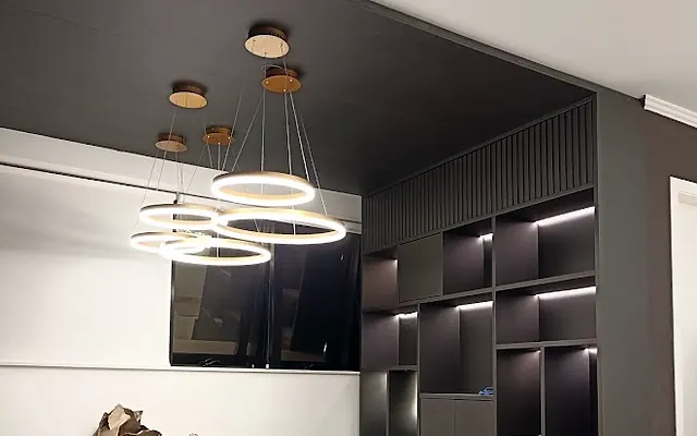 Eletricista em Pirituba, Zona Norte de SP — Instalação de iluminação em clínica de estética em Pirituba, Zona Norte de São Paulo